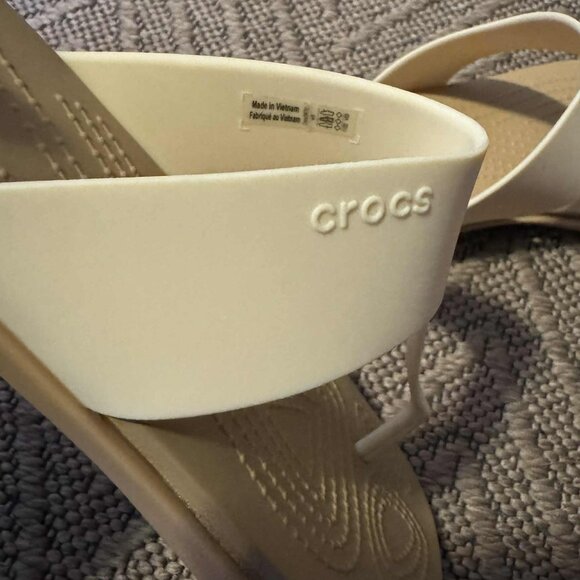 Crocs Tulum Sandals Women's Size 5 Beige/Taupe Rubber Flip Slides Thong Slip On - Picture 2 of 11